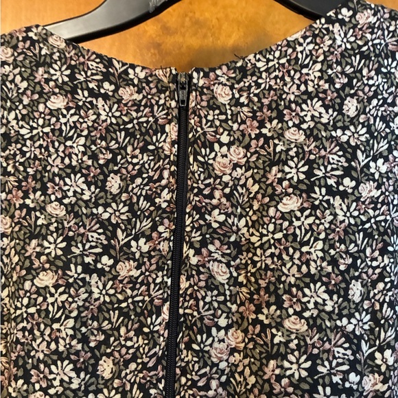 Molly Malloy Petite Black Floral Jumpsuit - Picture 10 of 10